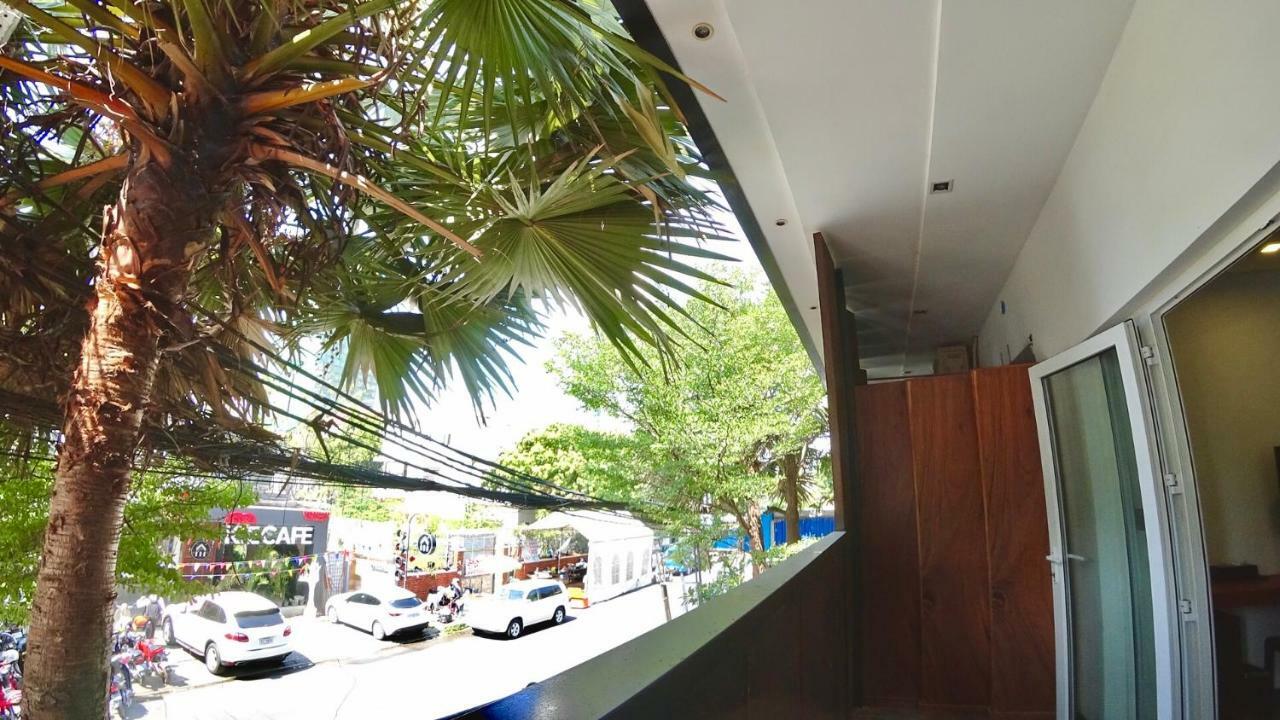 Hotel Records Phnom Penh Exterior foto