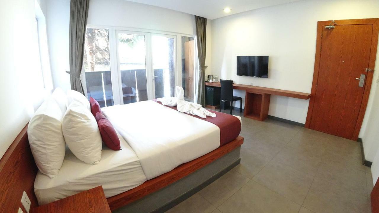 Hotel Records Phnom Penh Exterior foto